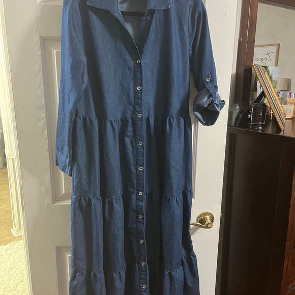 Falling Flower denim dress - Picture 6 of 6